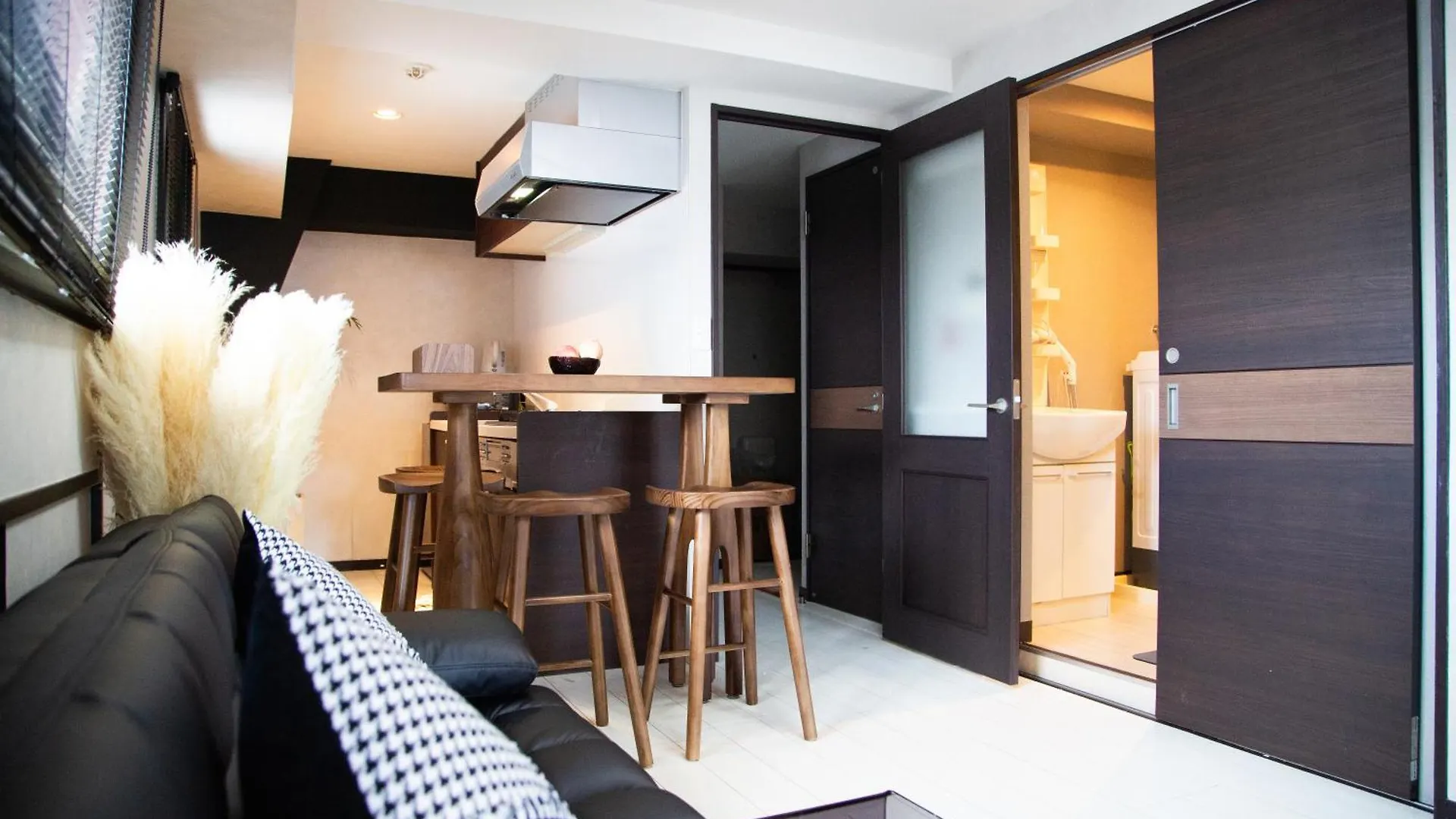 G新宿最中心 两室一厅 新宿三丁目车站4分 2 Rooms Shinjuku Center 4 Mins To St Max 7P 直达新宿 涉谷 表参道 池袋 上野 代代木 银座 原宿 Tokyo