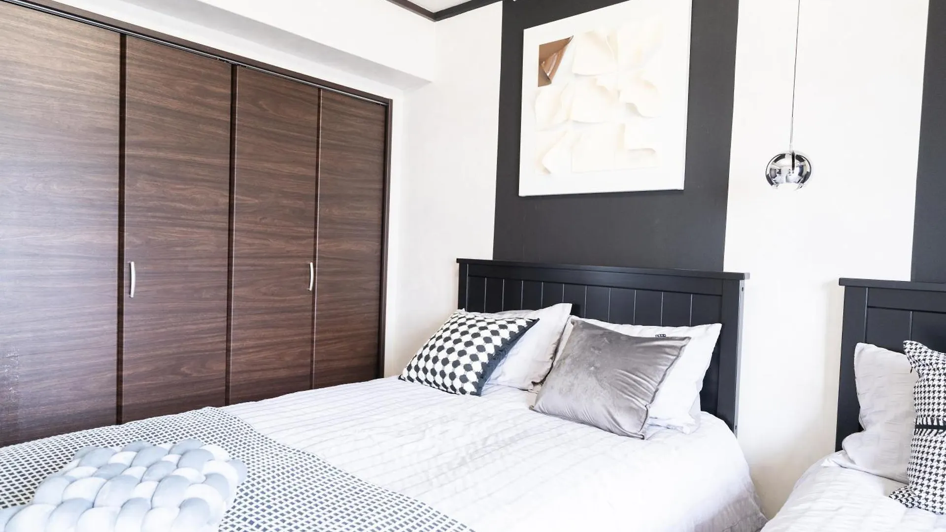 Apartment G新宿最中心 两室一厅 新宿三丁目车站4分 2 Rooms Shinjuku Center 4 Mins To St Max 7P 直达新宿 涉谷 表参道 池袋 上野 代代木 银座 原宿 Tokyo